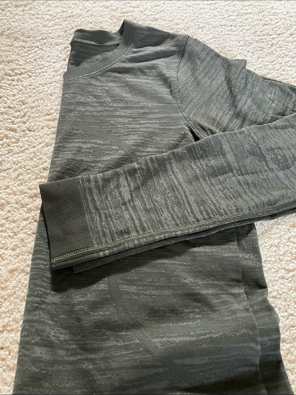 Lululemon athletica Heathered Olive Green Long Sleeve Tee